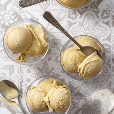 Basic Ice Cream / JillHough.com How to make homemade ice cream, including a basic recipe and variations for vanilla, mint, Earl Grey, basil, cinnamon, lavender, and more. #icecream #homemadeicecream #icecreamrecipe #chaitea #chaiteaicecream #chaiicecream