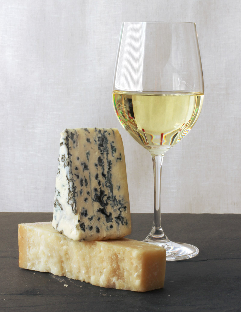 White wine and cheeses / JillHough.com Part of a post with tips for wine and cheese pairing