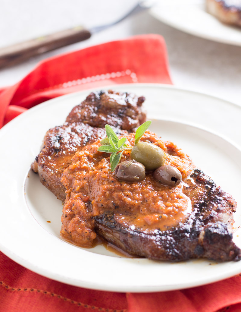Spice-Rubbed Steaks with Grilled Gazpacho Sauce / JillHough.com