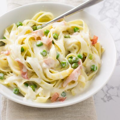 Crème Fraîche Fettuccine Alfredo with Peas / JillHough.com A rich, creamy indulgence that's surprisingly quick and easy to make