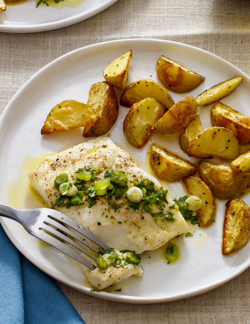 Halibut and Potatoes with Cilantro-Scallion Salsa / JillHough.com A delectable piece of fish, perfectly browned potatoes, and a simple, spectacular salsa. #fish #fishandseafood #halibut #potatoes #salsa #cilantro #scallion